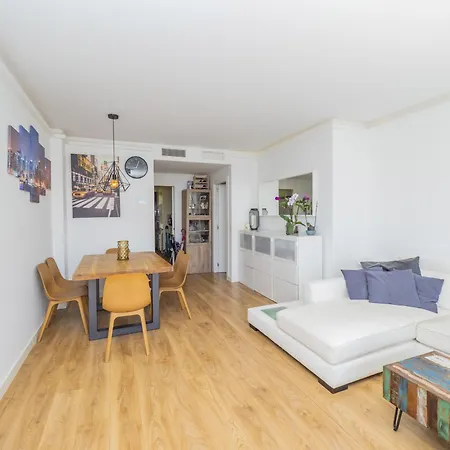Cubo's Apartamento Teatinos & Parking